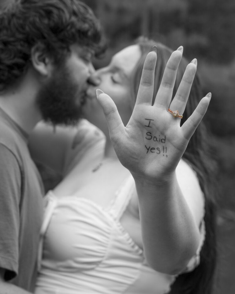 YES, of course I'll marry you!